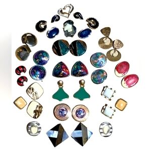 18 Pairs of 80’s Vintage Pierced Earrings Various Shapes Colours Pendant Pin Lot